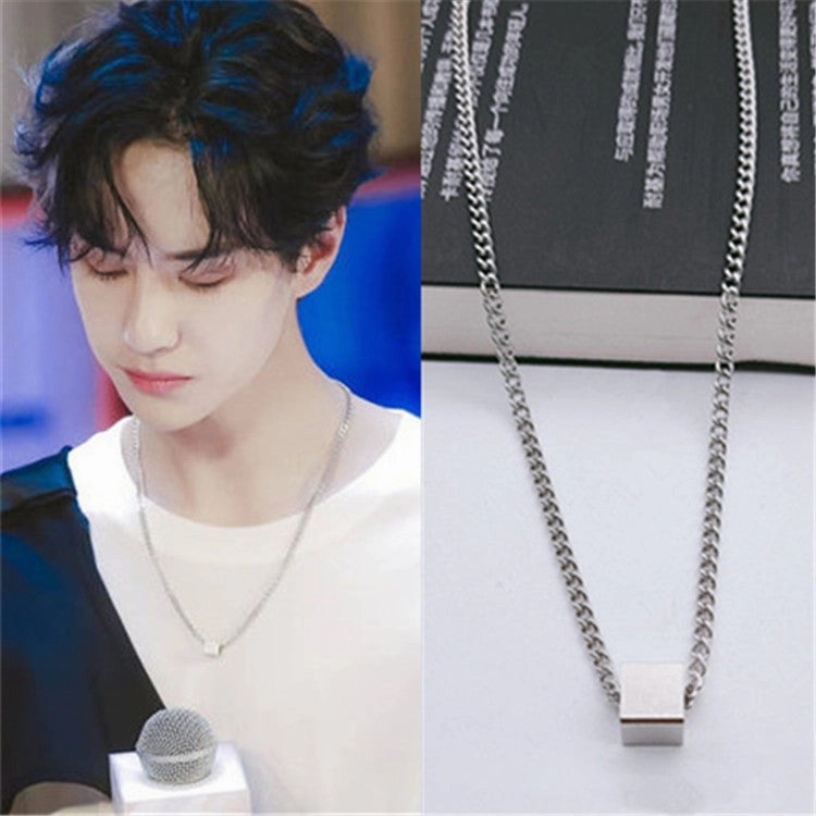 Wholesale Men's Trendy Hip-hop Style Simple All-match Sweatshirt Collarbone Chain Design Sense
