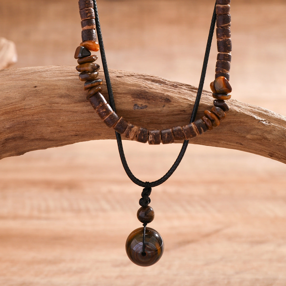 Wholesale Men's Wood Beads Pine Versic Necklace