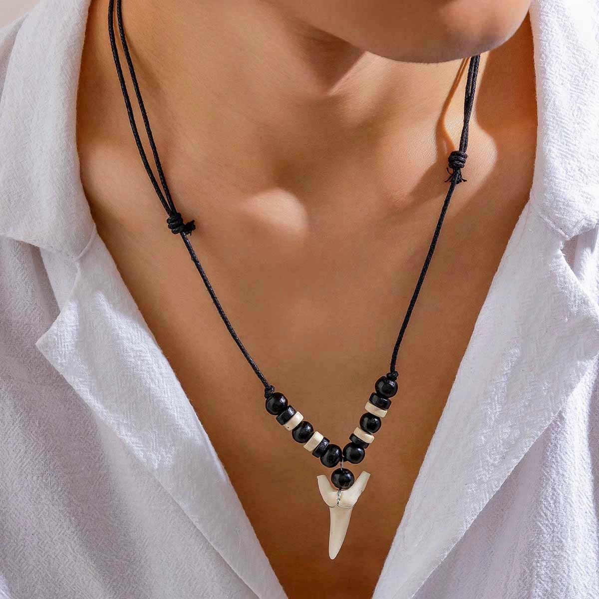 Wholesale Men's wooden bead shark tooth necklace jewelry