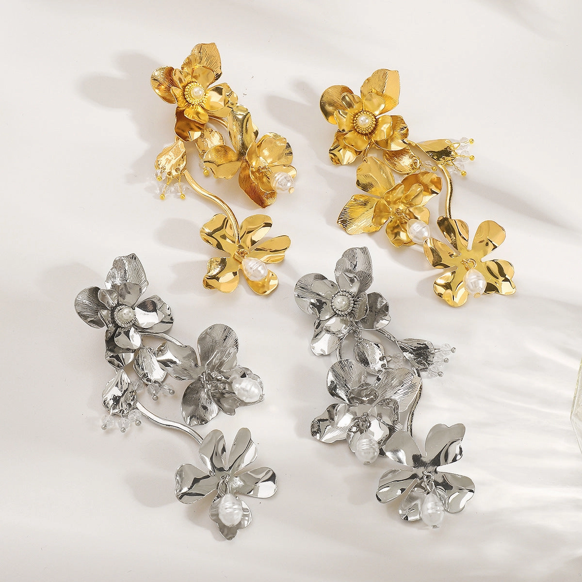 Wholesale Metal Everlasting Flower Retro Exaggerated Alloy Inlaid Pearl Earrings