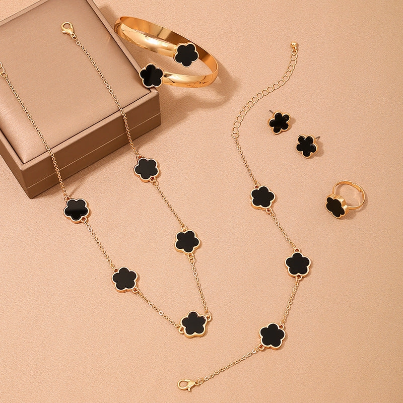 Wholesale Metal New Five Leaf Clover Flower Bracelet Necklace Earrings Ring Jewelry suit