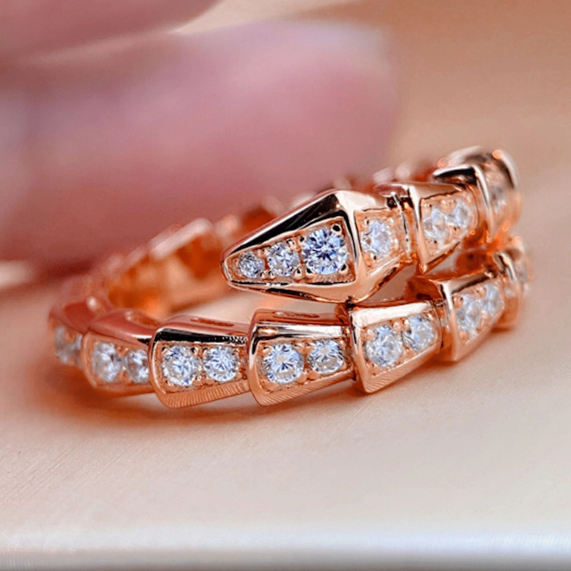 Wholesale Micro-inlaid zircon and diamond gold-plated open bone ring