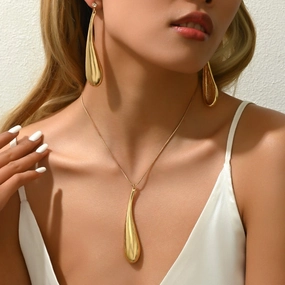 Wholesale Minimalist Water Droplet Niche Design Earrings Temperament Versatile Earrings and Necklace Set