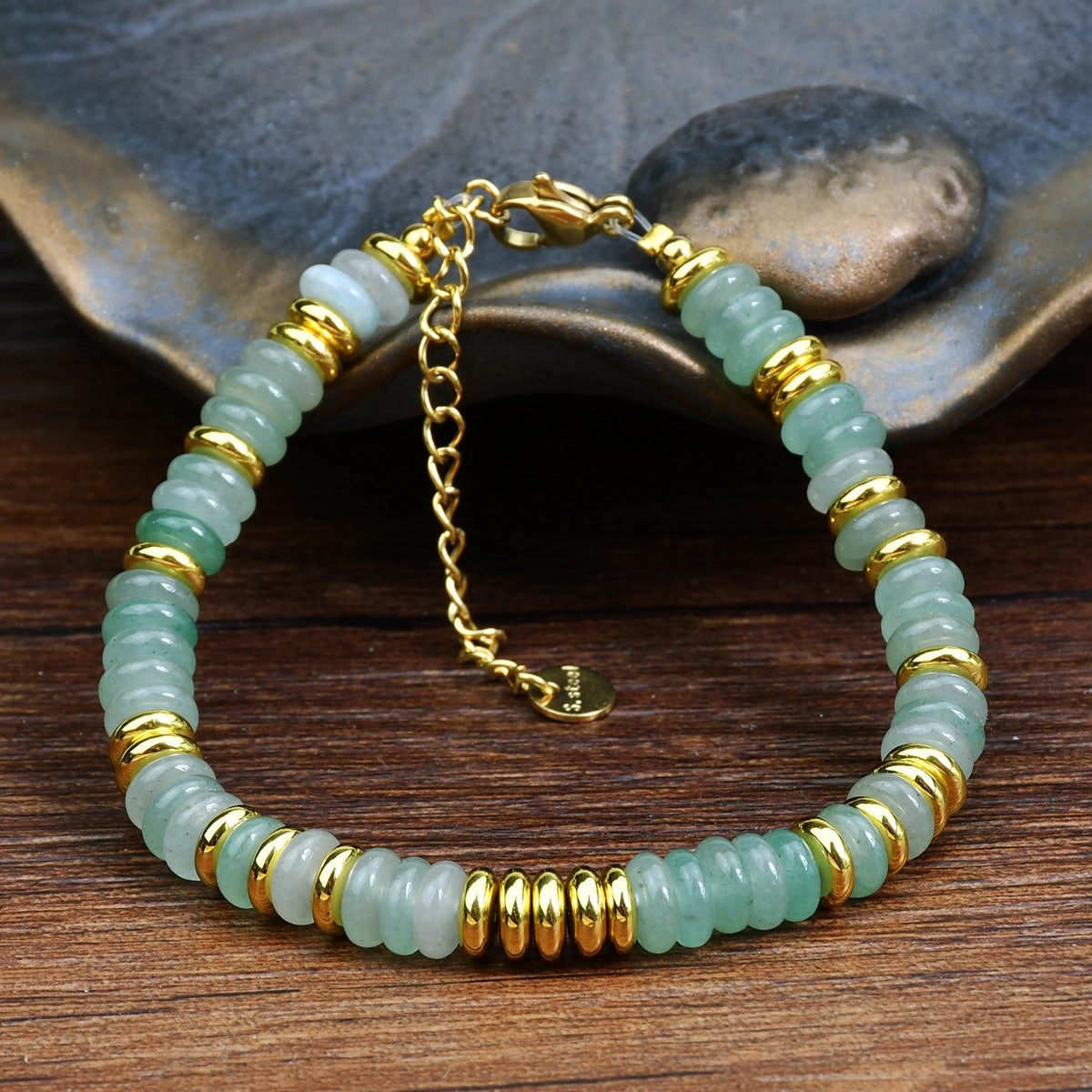 Wholesale minority high sense does not fade natural stone crystal bracelet