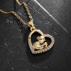 Wholesale Mom Micro-paved Zirconia Heart-shaped Necklace