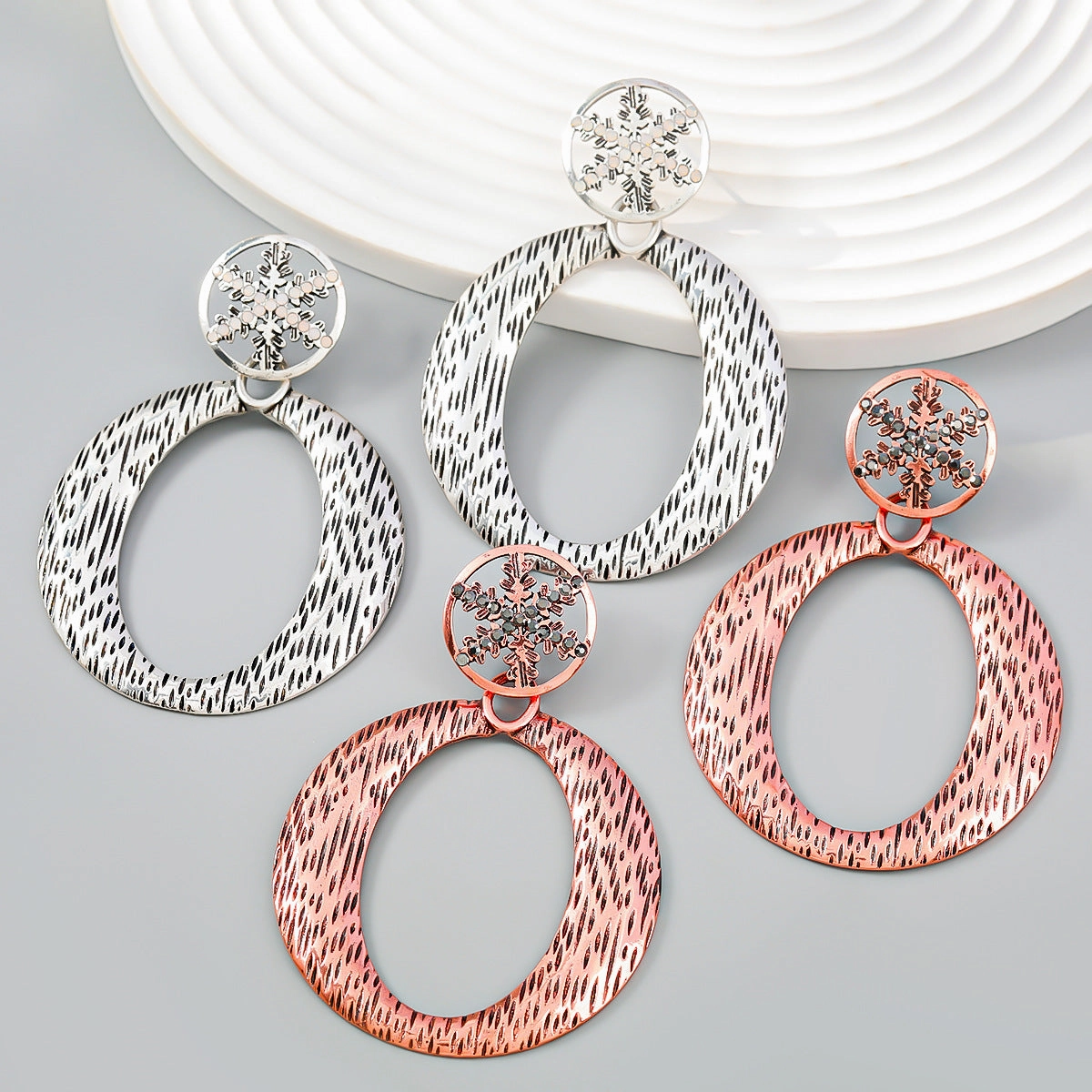 Wholesale Multilayer Diamond Set Alloy Earrings