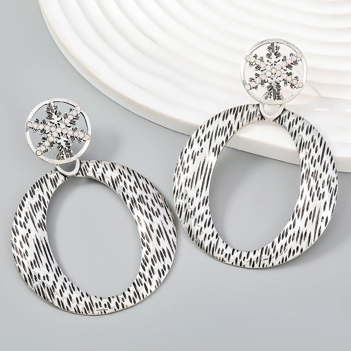 Wholesale Multilayer Diamond Set Alloy Earrings