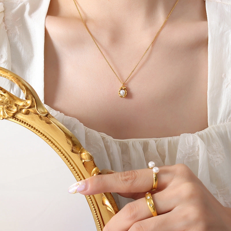 Wholesale Natural Freshwater Pearl Inlaid Shaped Pendant Titanium Steel Necklaces