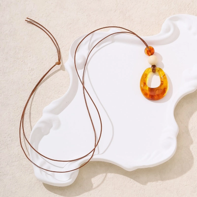 Wholesale New Chinese Versatile Jadeite Resin Circular Leather Rope High Grade Necklaces