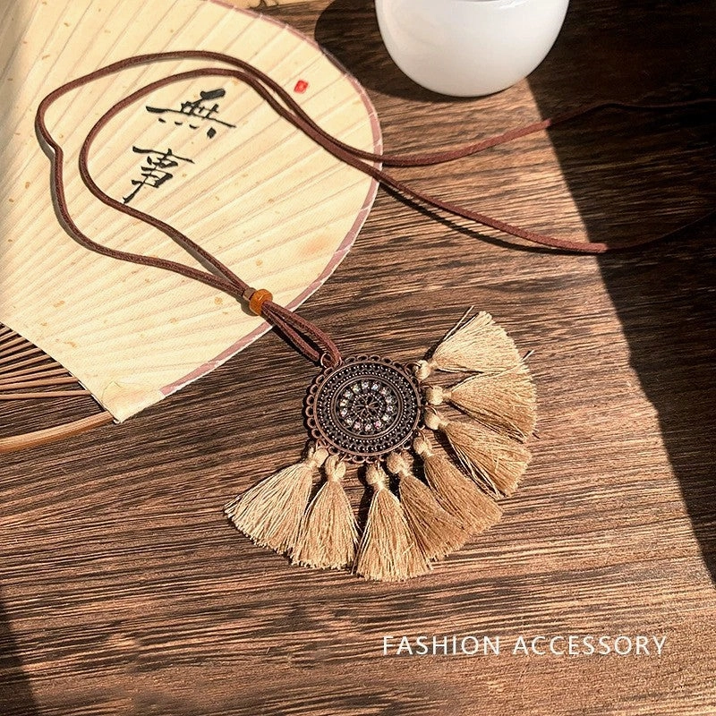 Wholesale New Chinese Zen retro feather necklace double layer long sweater chain Bohemian