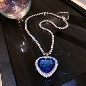 Wholesale Ocean Heart Diamond-inlaid Heart Necklace