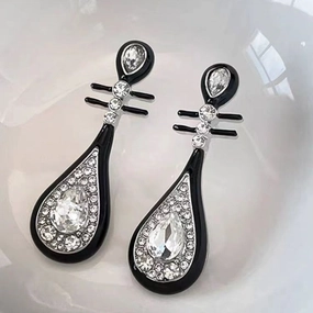 Wholesale of Chinese Style Vintage and Elegant Pipa Metal Earrings