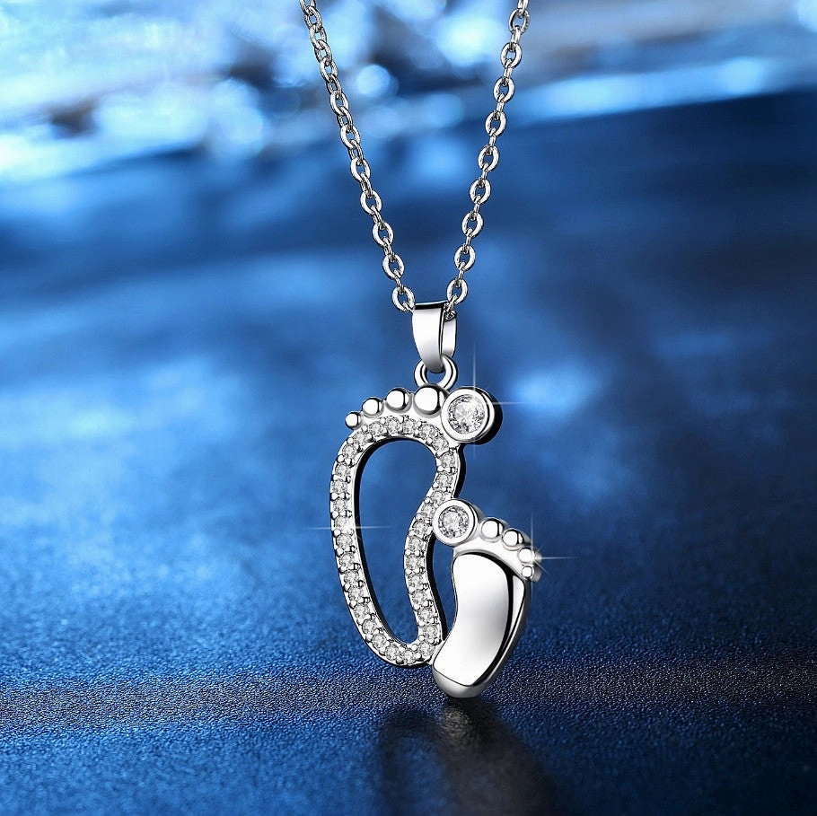 Wholesale of Copper Feet and Small Feet Necklaces for Mother's Day Gifts