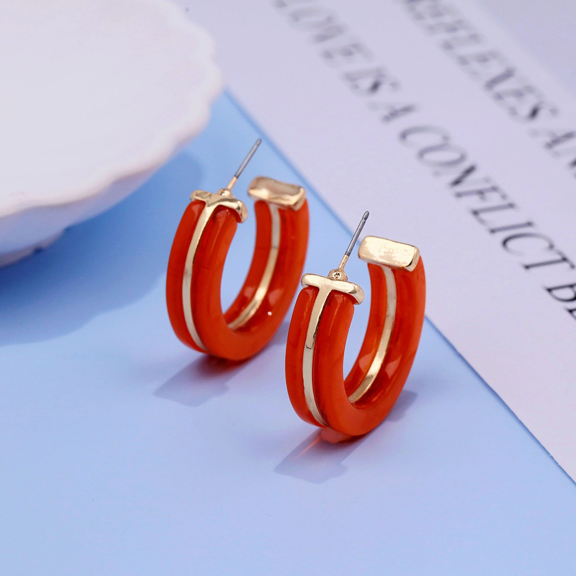 Wholesale Pair of Women Fashion Hoop Earrings Vintage Bohemian C- shaped Earrings for Party Vacation Valentine's Day