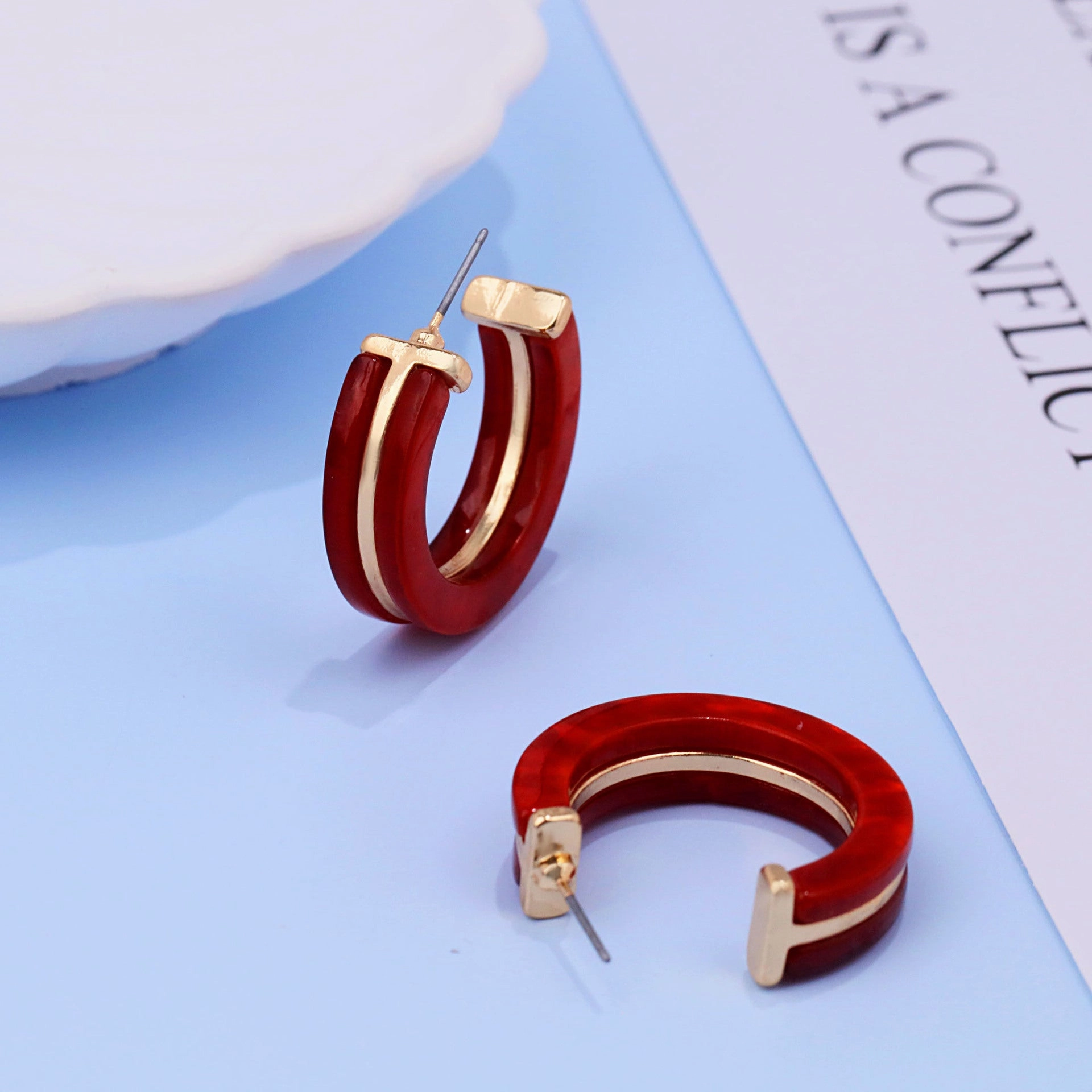 Wholesale Pair of Women Fashion Hoop Earrings Vintage Bohemian C- shaped Earrings for Party Vacation Valentine's Day