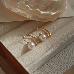 Wholesale Pearl design high-end Earrings