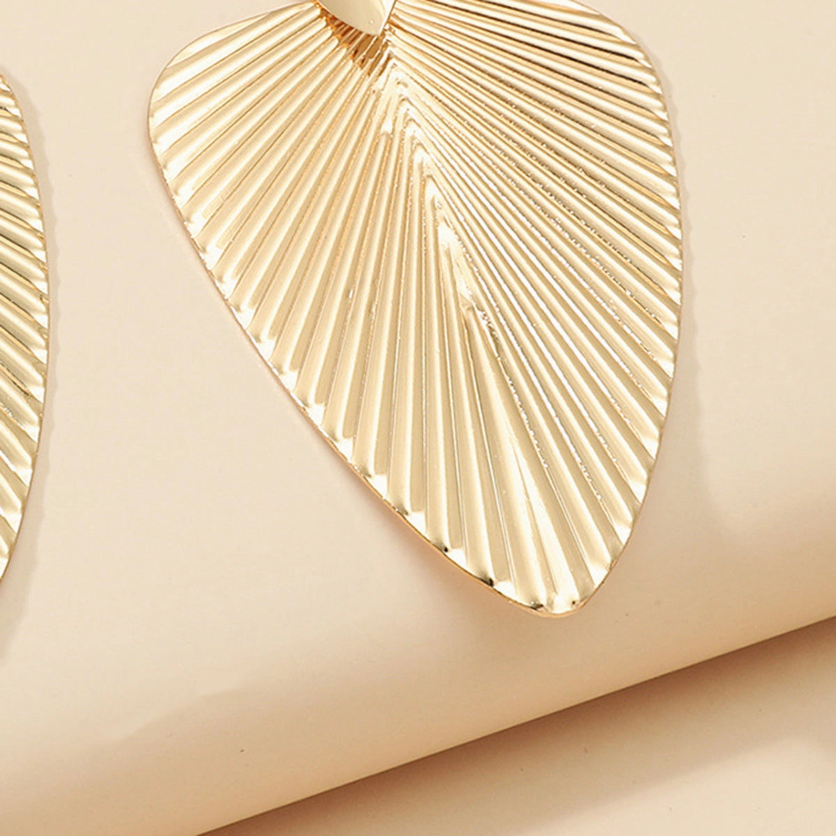 Wholesale Personalized exaggerated geometric metal earrings