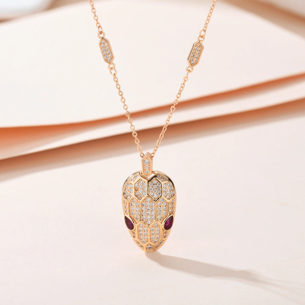 Wholesale Personalized Gypsophila Pendant Sweater Necklace