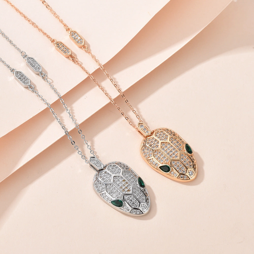 Wholesale Personalized Gypsophila Pendant Sweater Necklace