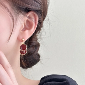 Wholesale popular earrings show face small