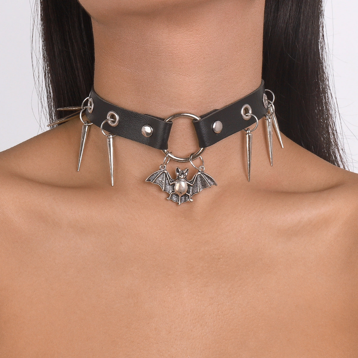 Wholesale Punk Rock Fan Gothic Leather Snake Rivet Bondage Collar Clavicle Chain