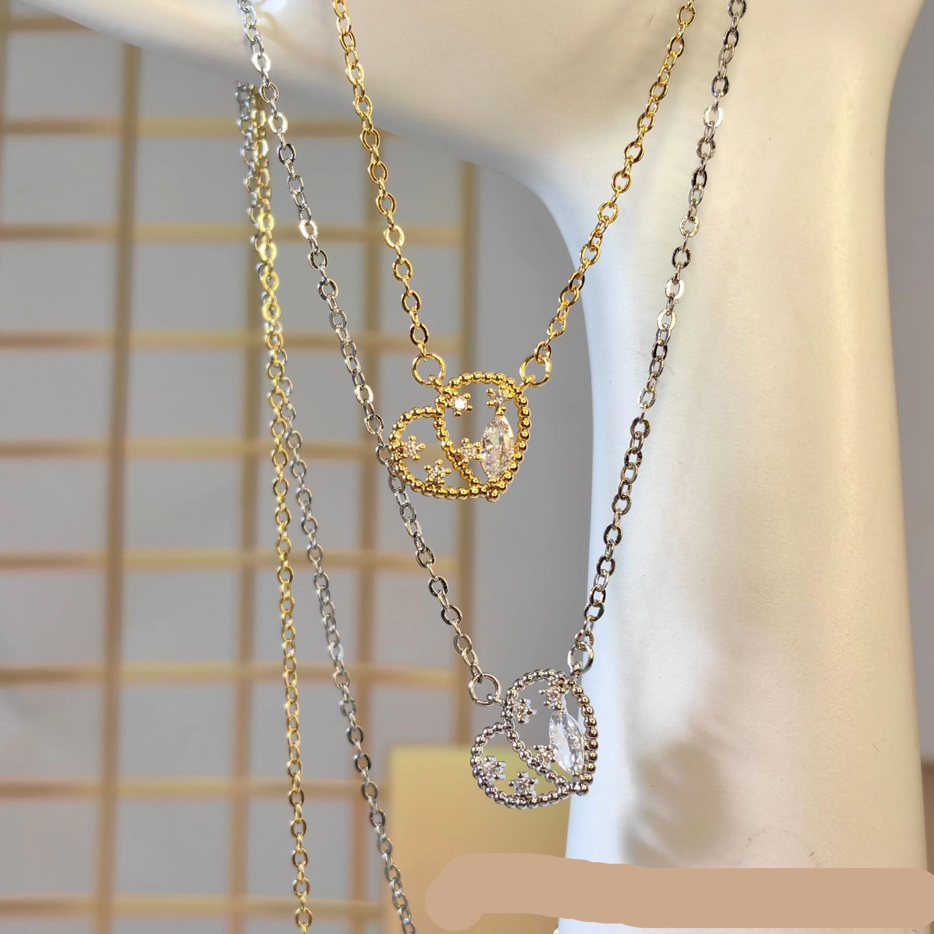 Wholesale Real gold electroplated simple hollow heart necklace2