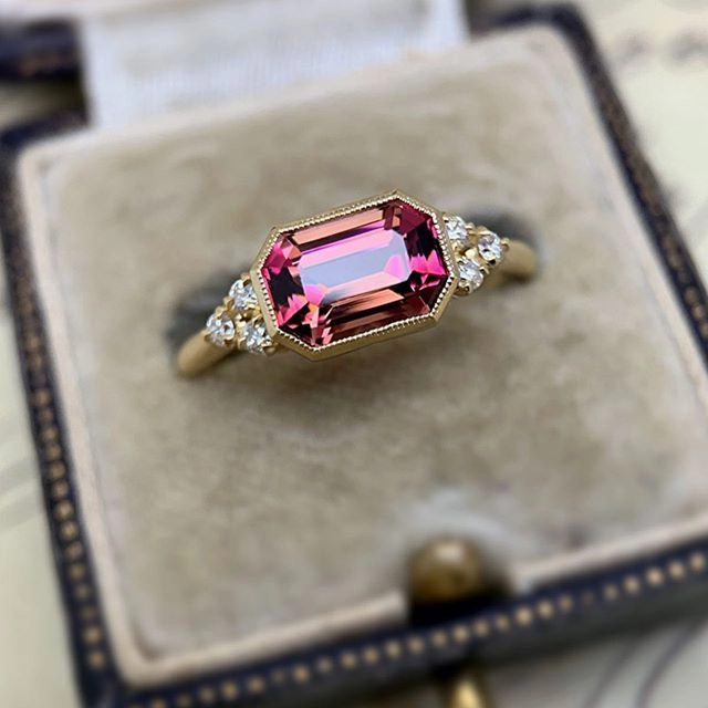 Wholesale Red Gemstone Alloy Rings
