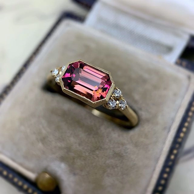 Wholesale Red Gemstone Alloy Rings