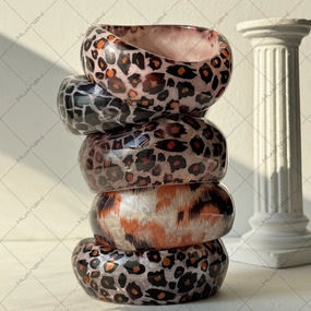 Wholesale  resin oval wide version geometric arc resin halo leopard bracelet
