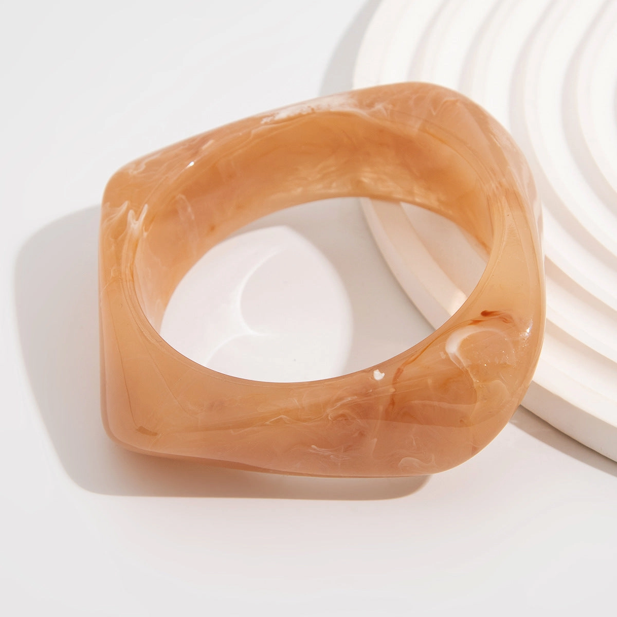 Wholesale Retro Asymmetrical Smudged Bracelet Round Wide Acrylic Bracelet