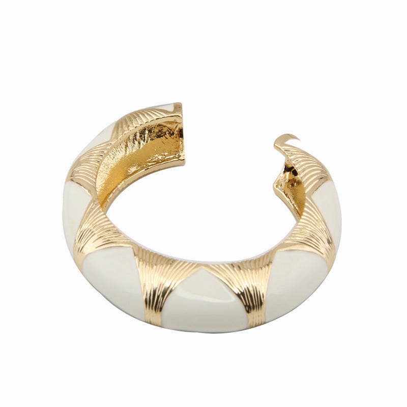 Wholesale  Retro Black Gold Enamel Stacked Wearing Wide Refined Open Bracelet