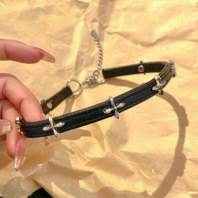 Wholesale Retro dark cross punk gothic style leather clavicle chain