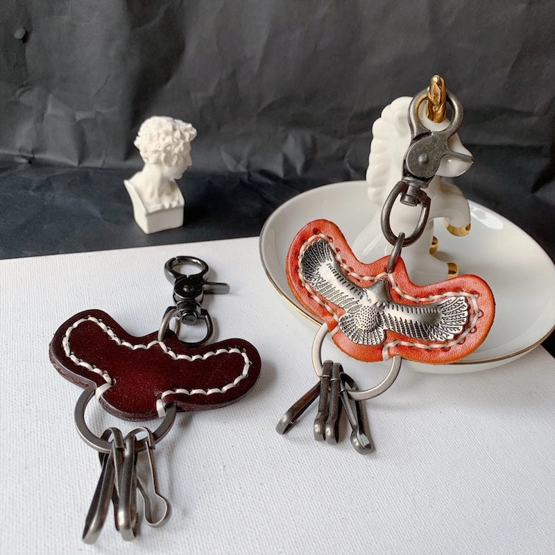 Wholesale Retro Eagle Cowhide Keychains