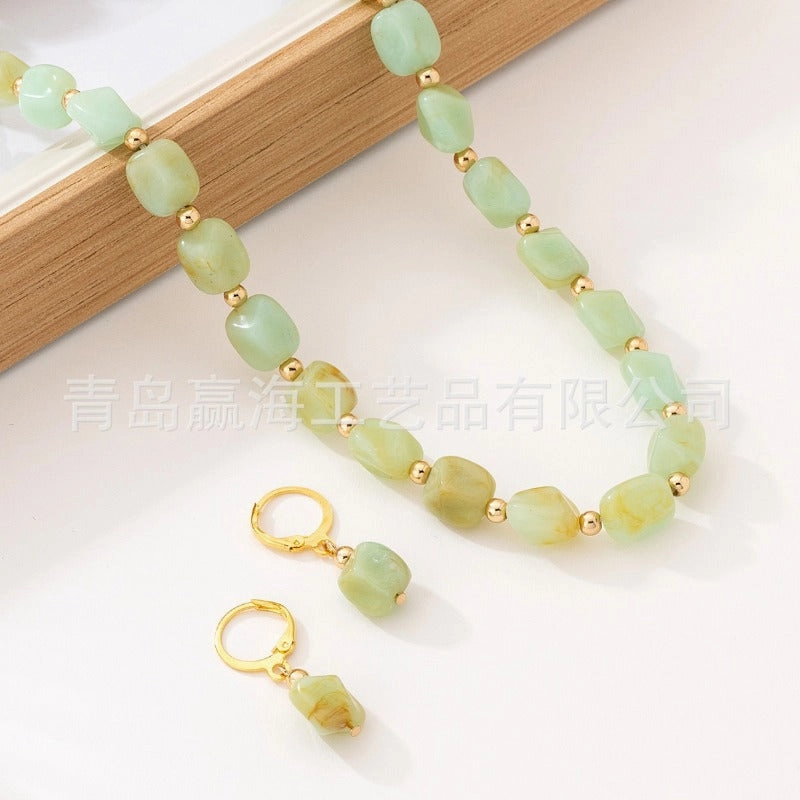 Wholesale Retro Fashion Style Bohemian Acrylic Imitation Jade Necklaces