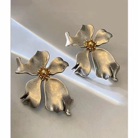 Wholesale Retro flower earrings metal Hong Kong style exaggerated earrings