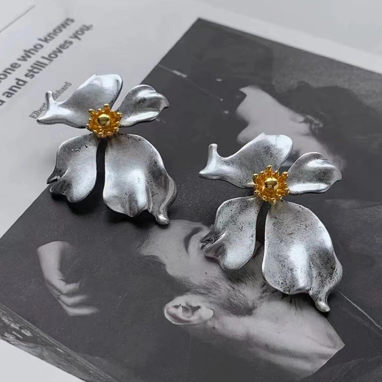 Wholesale Retro flower earrings metal Hong Kong style exaggerated earrings