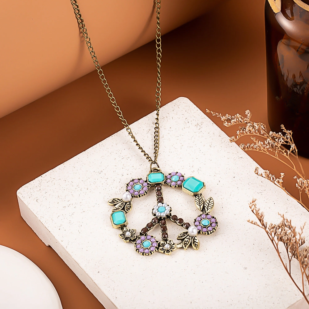 Wholesale Retro Personalized Jewelry Pearl Flower Necklace