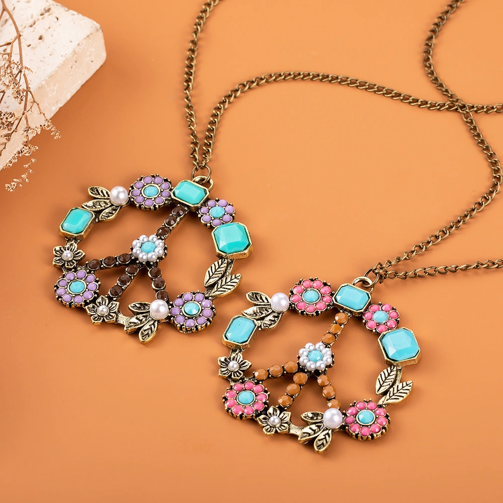 Wholesale Retro Personalized Jewelry Pearl Flower Necklace