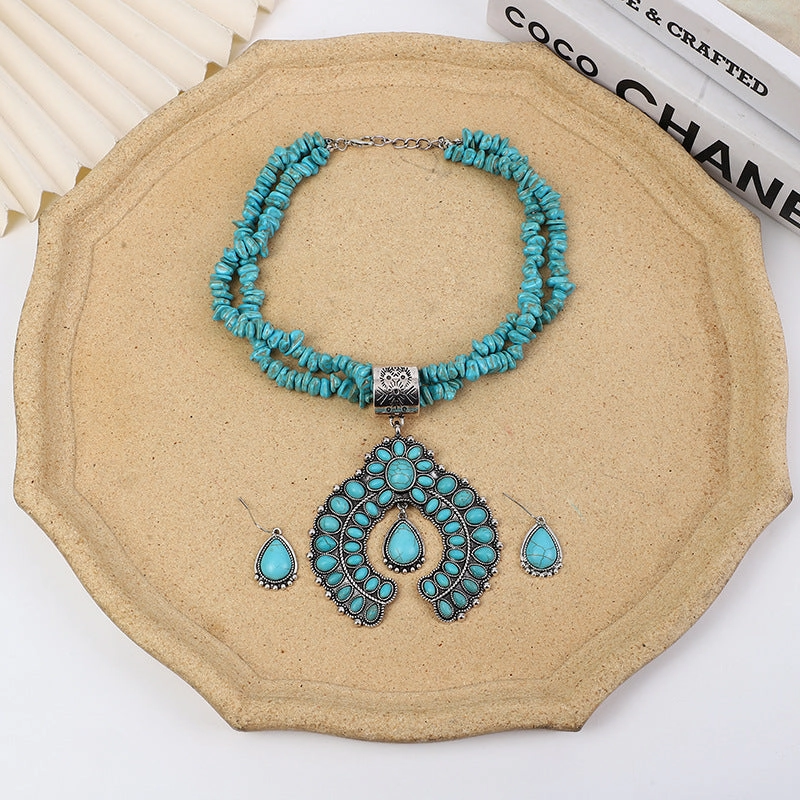 Wholesale Retro round flower turquoise pendant ethnic style alloy geometric earrings necklace jewelry set