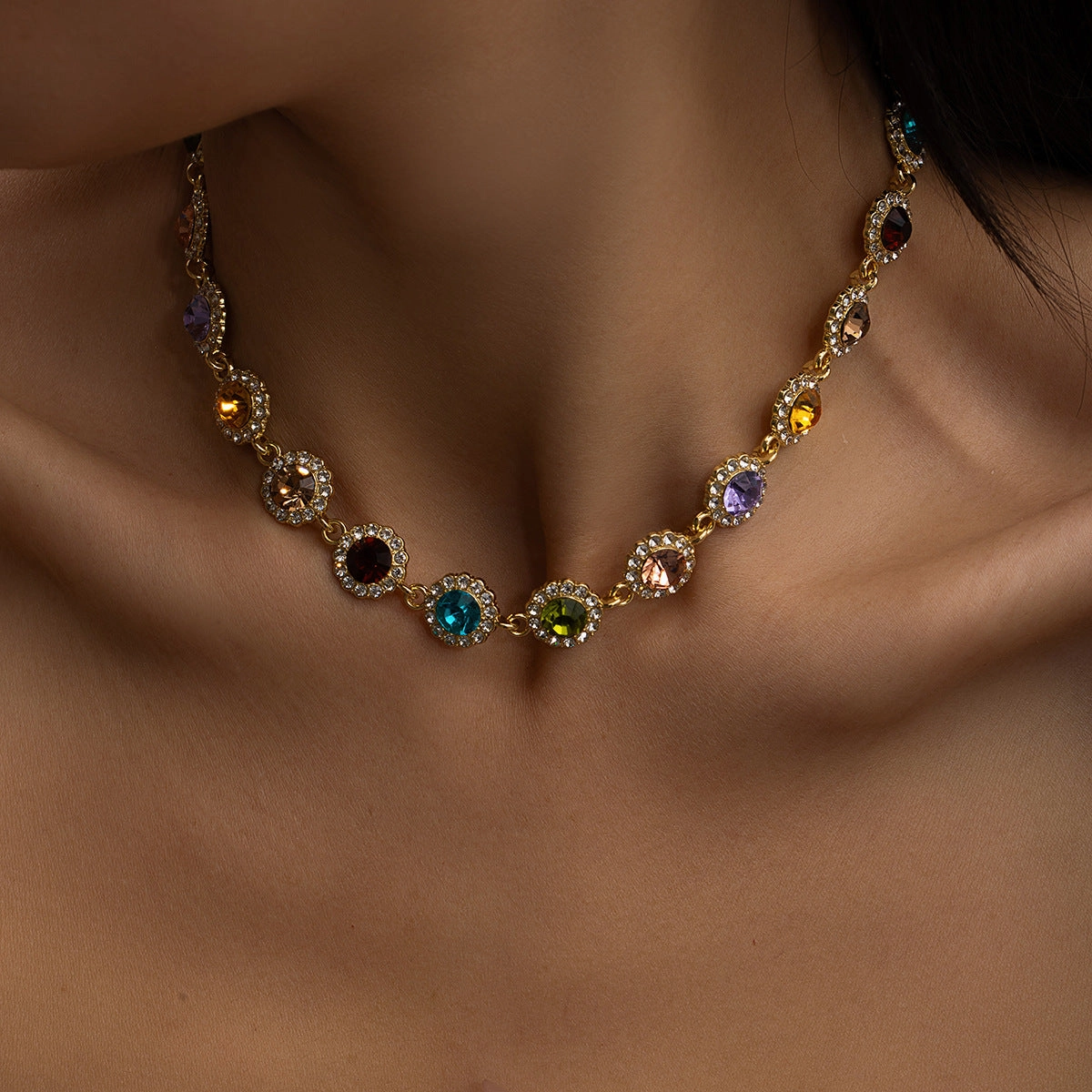 Wholesale Retro style colorful diamond teardrop round clavicle necklace