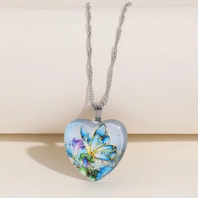 Wholesale Retro Style Small Fresh Butterfly Heart-shaped Necklaces