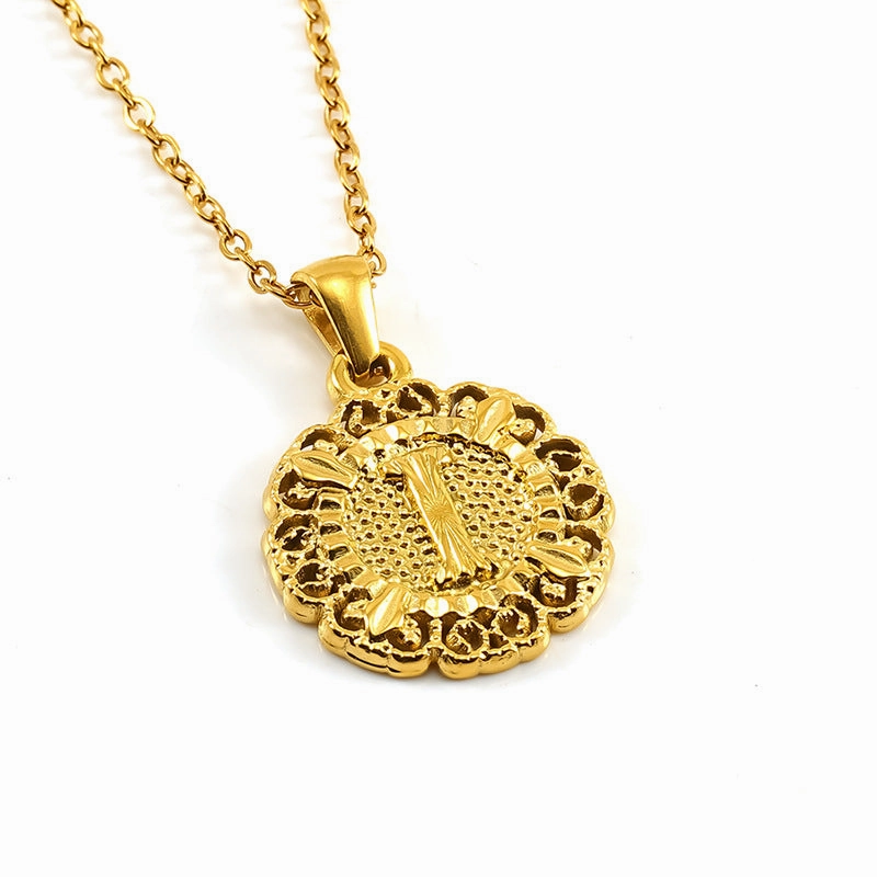 Wholesale Round 26 letter necklace pendant clavicle chain