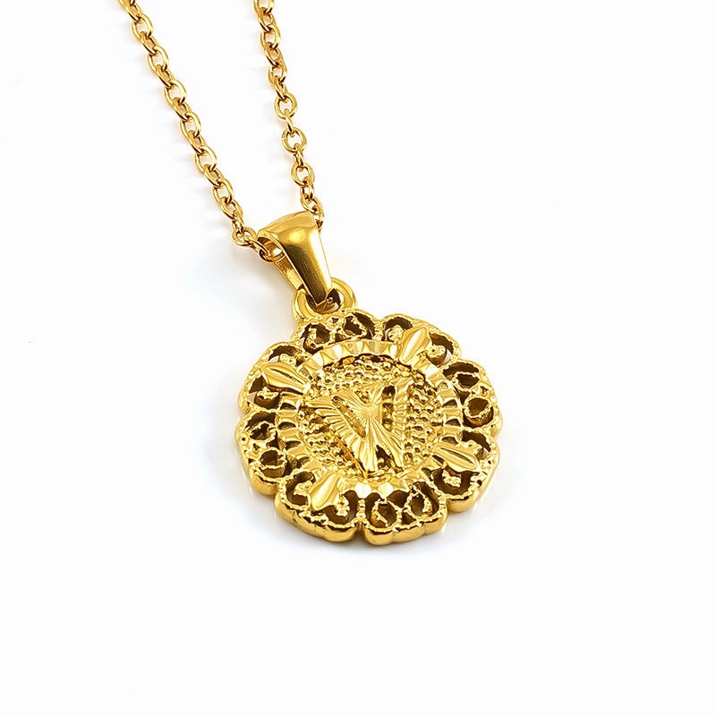 Wholesale Round 26 letter necklace pendant clavicle chain