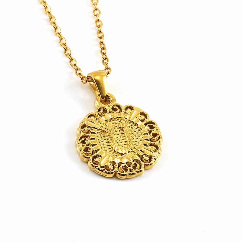 Wholesale Round 26 letter necklace pendant clavicle chain