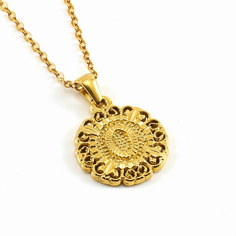 Wholesale Round 26 letter necklace pendant clavicle chain