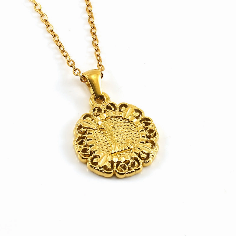 Wholesale Round 26 letter necklace pendant clavicle chain