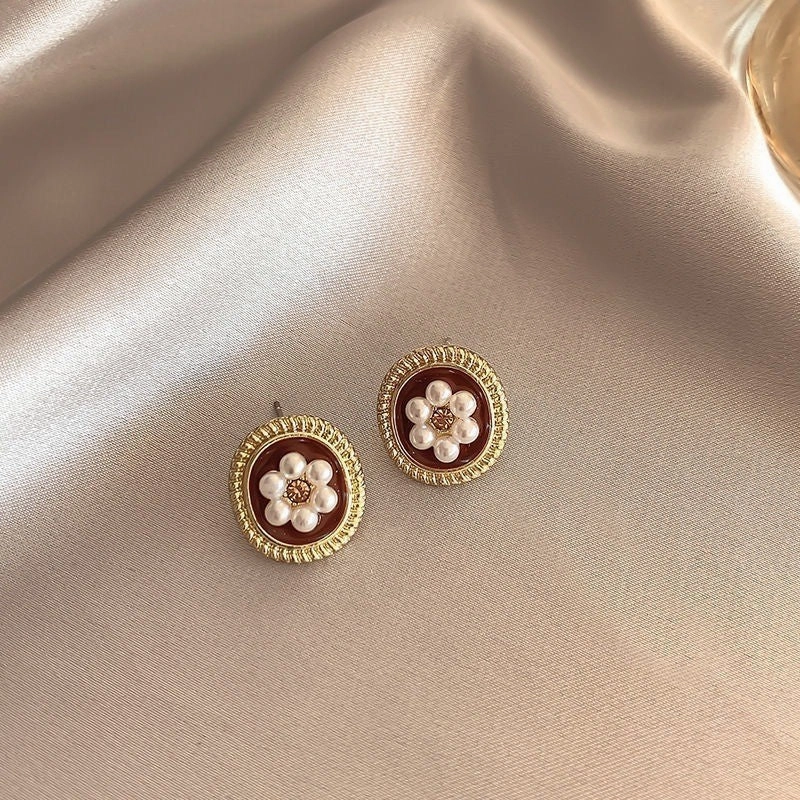 Wholesale s925 silver needle niche high-end female temperament earrings