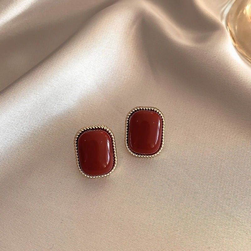 Wholesale s925 silver needle niche high-end female temperament earrings