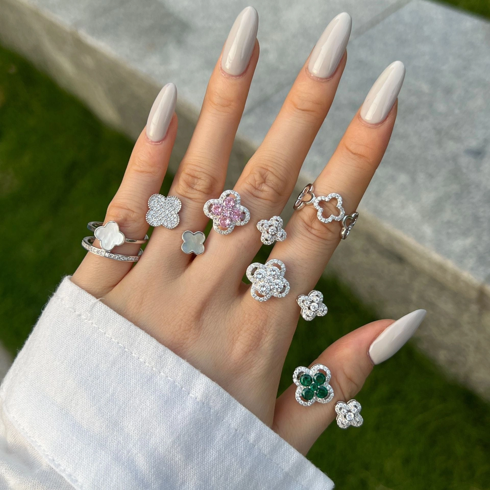 Wholesale S925 Sterling Silver Four-leaf Clover Zircon Ring