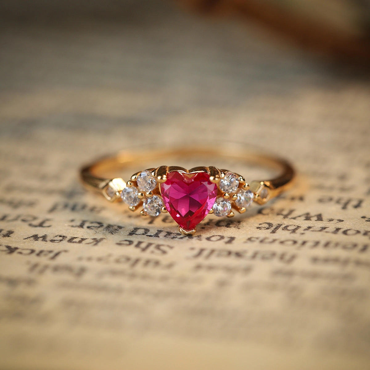 Wholesale S925 Sterling Silver Simple Exquisite Heart-shaped Minimalist High-end Temperament Rings